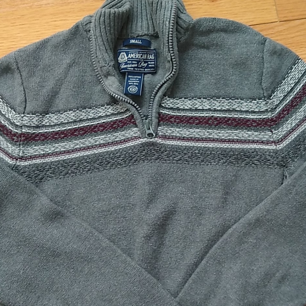 Sweater - Picture 3 of 4